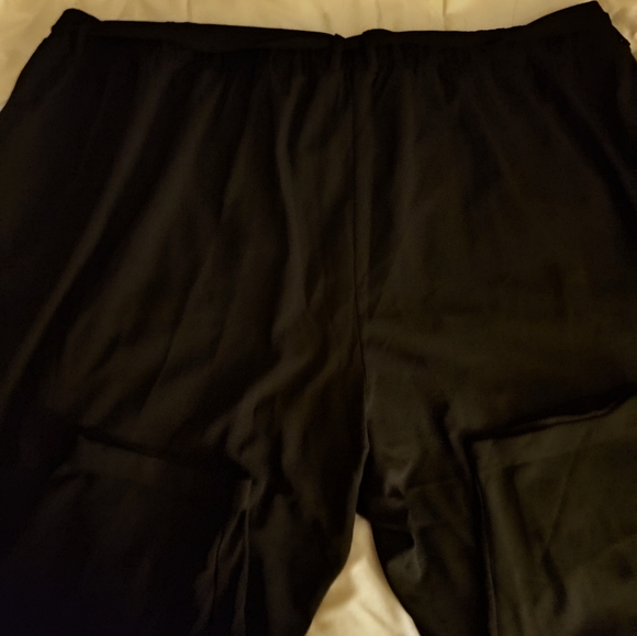 NWT, Torrid black pants, size 5x - Picture 2 of 4
